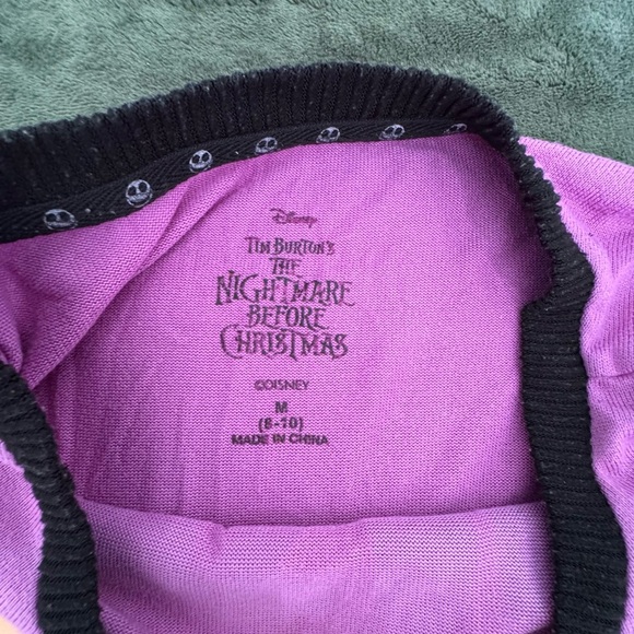 Disney Nightmare Before Christmas Size M
Sleepshirt Pajamas - Picture 4 of 6
